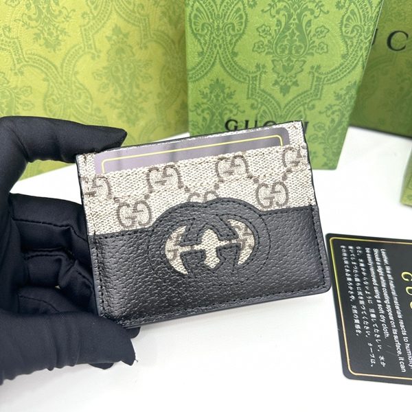 グッチ財布コピー内部構造